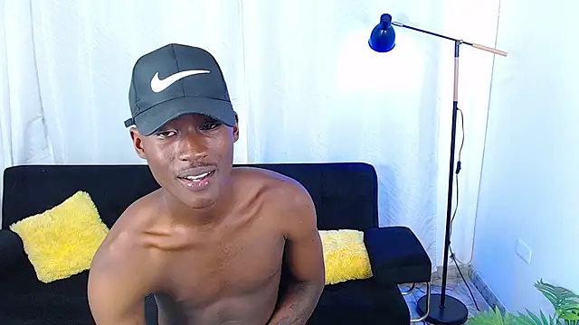 alexaandro18 网络视讯表演