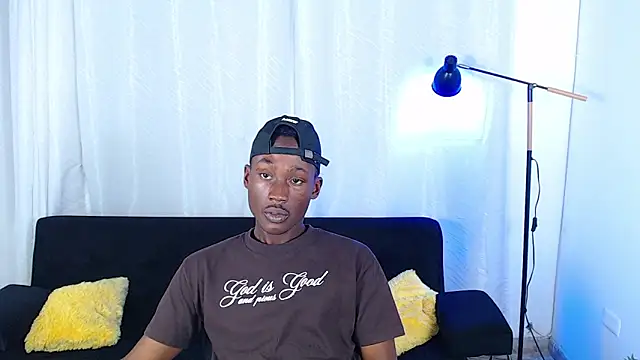 alexaandro18 webcam show