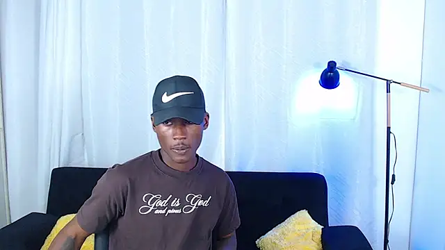 alexaandro18 Show Webcam
