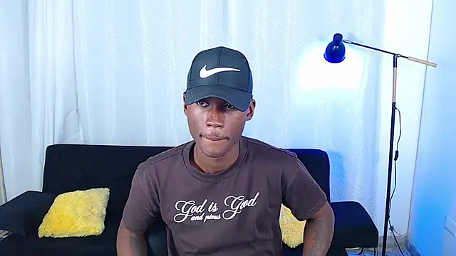 alexaandro18 Show Webcam