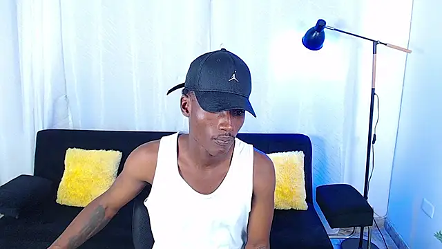 alexaandro18 Show Webcam