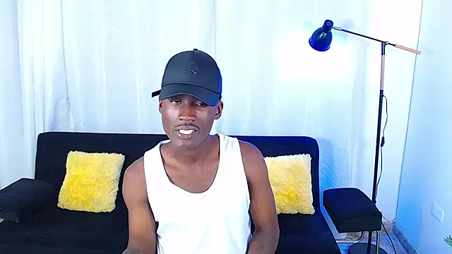 alexaandro18 网络视讯表演
