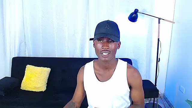 alexaandro18 网络视讯表演