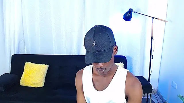 alexaandro18 webcam show