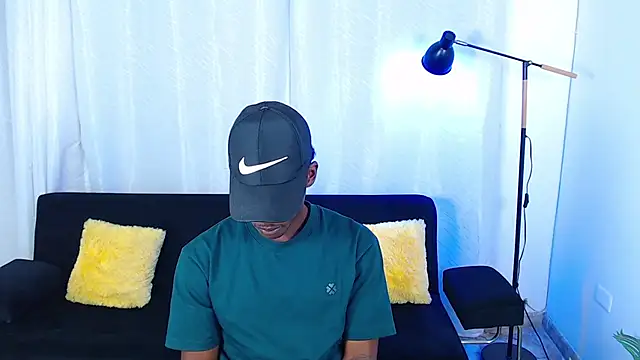 alexaandro18 Pertunjukan Webcam