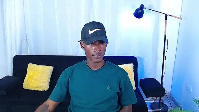 alexaandro18 Webcam-Show