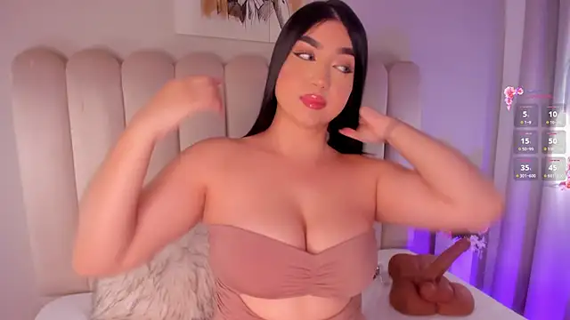 XXX chat uživo modela AlyssiaDanger