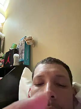 edwardhomp Show in webcam