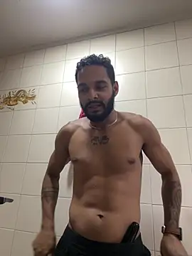 bigblack0111 Show in webcam