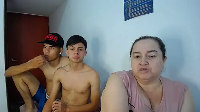 Mercilessly_SEXPERVER 网络视讯表演