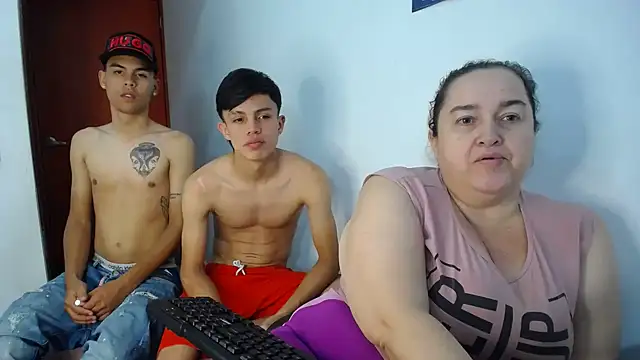 הופעת וובקאם של Mercilessly_SEXPERVER