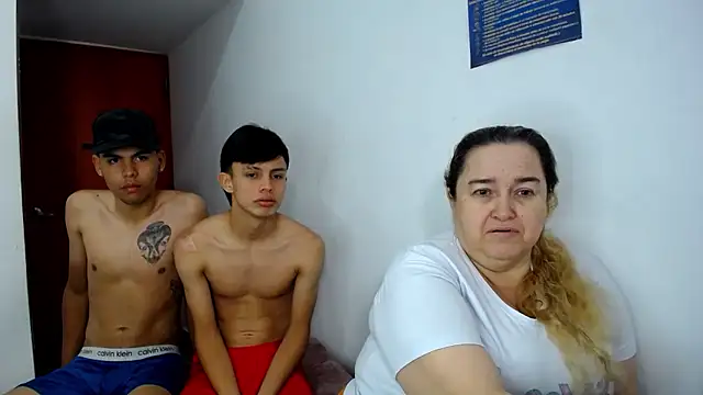 Webkamerová show Mercilessly_SEXPERVER
