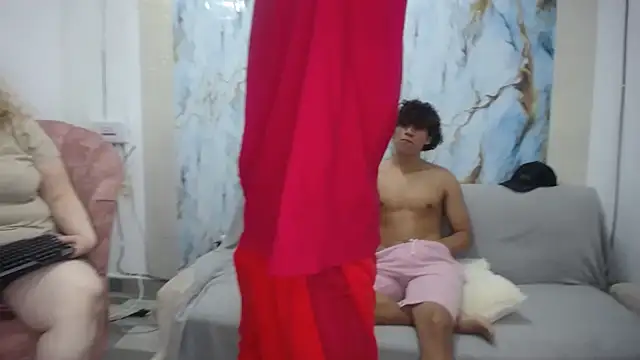 Mercilessly_SEXPERVER 在線直播表演