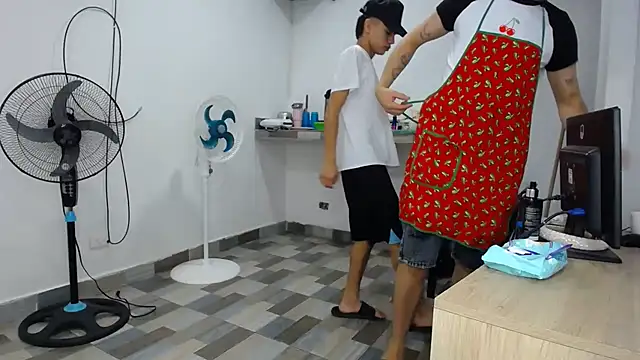 Mercilessly_SEXPERVER Pertunjukan Webcam
