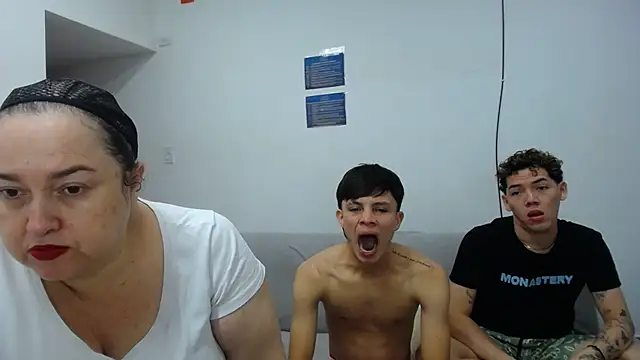 Mercilessly_SEXPERVER Show in webcam