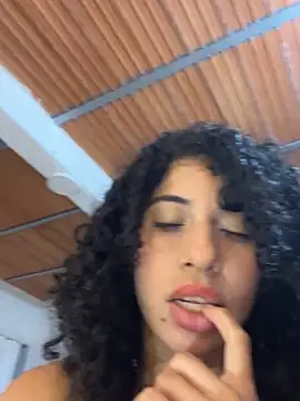 Miily_0's Live XXX Chat