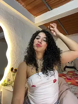 Chat +18 de Miily_0 ao vivo