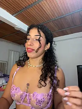 Czat XXX na żywo – Miily_0