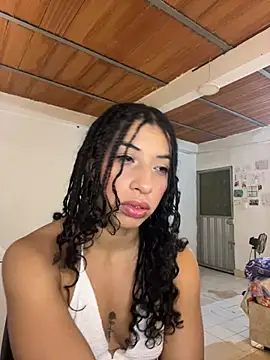 Miily_0's Live XXX Chat