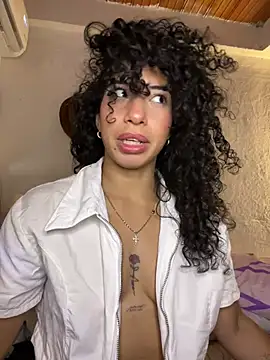 Chatroom XXX en direct de Miily_0