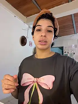 Chat +18 de Miily_0 ao vivo