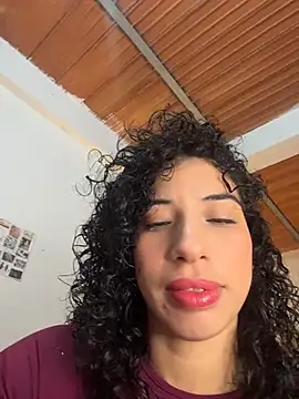 Chat +18 de Miily_0 ao vivo