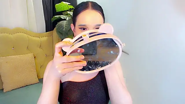 LexiLoreOnTop Show in webcam