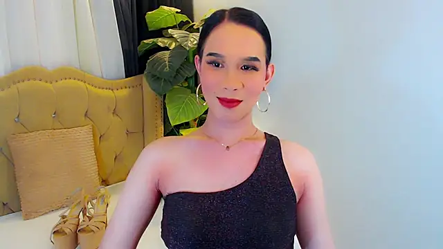 LexiLoreOnTop Show in webcam