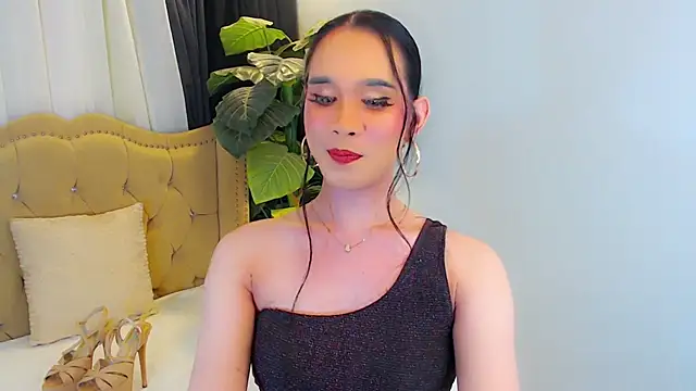 LexiLoreOnTop Show in webcam