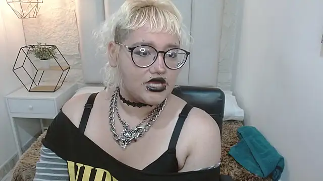 Živá chatovací místnost Echypyon_