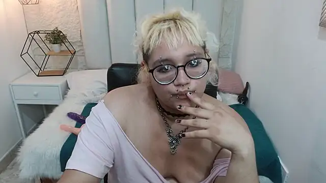 Echypyon_ Chat XXX in diretta