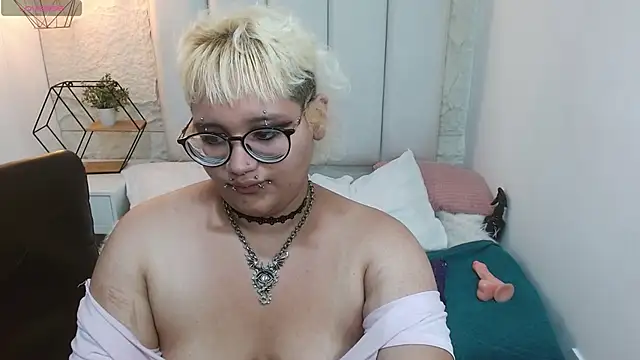 Echypyon_ Chat XXX in diretta