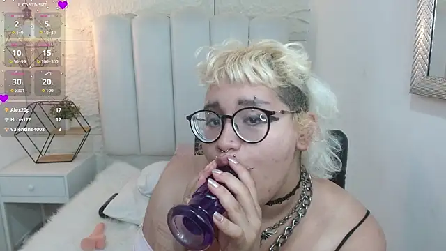 Echypyon_'s Webcam Show