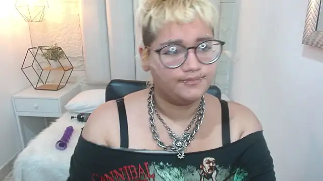Echypyon_'s Live XXX Chat