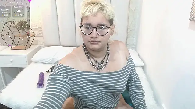 Živý XXX chat Echypyon_