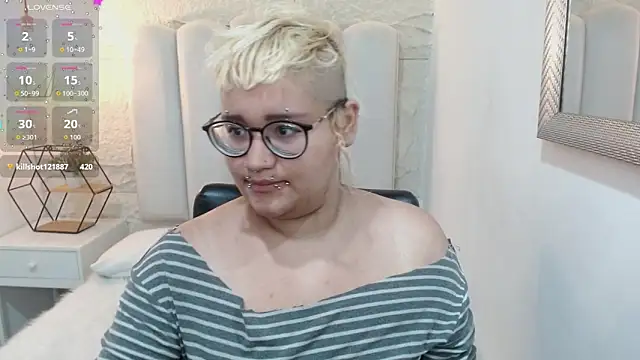 Echypyon_'s Live XXX Chat