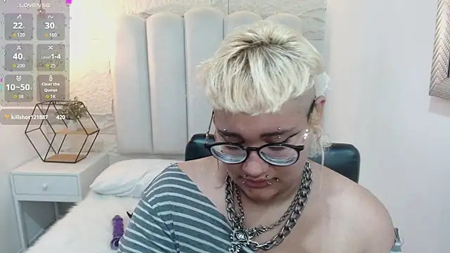 Chat XXX ao vivo de Echypyon_