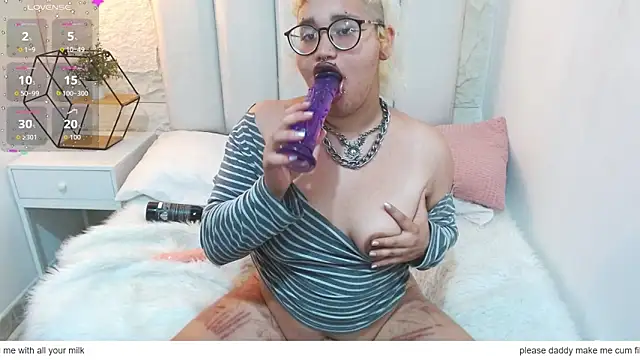 Chat +18 de Echypyon_ ao vivo
