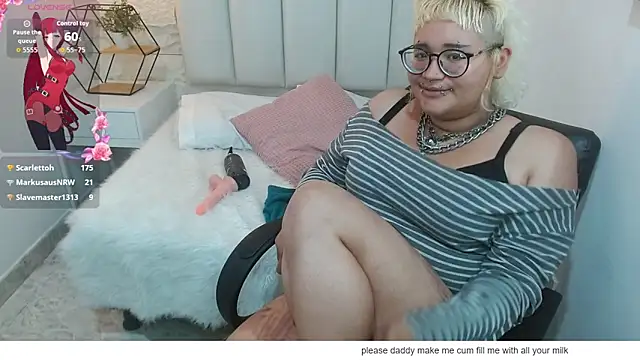 Chat XXX ao vivo de Echypyon_