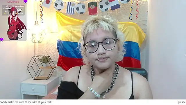 Echypyon_'s Live XXX Chat