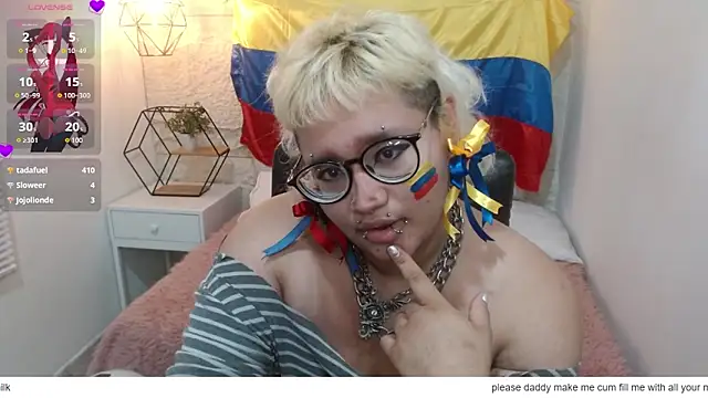 XXX chat uživo modela Echypyon_