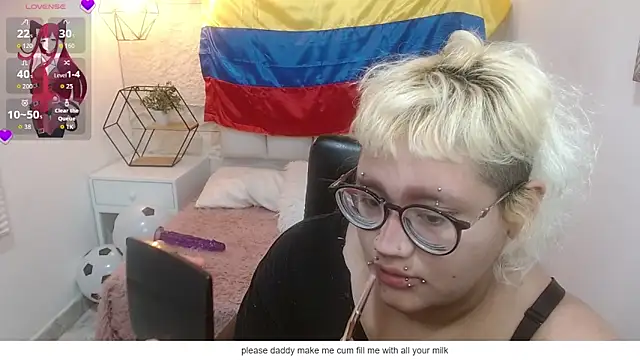 Chat XXX en directo de Echypyon_