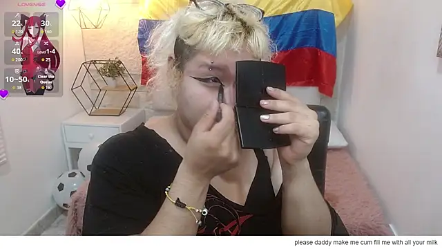 Echypyon_'s Live XXX Chat
