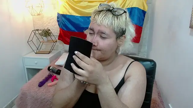 Echypyon_ Chat XXX in diretta