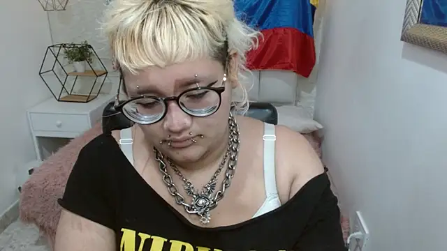 Echypyon_'s Live XXX Chat