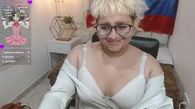 Echypyon_'s Live XXX Chat