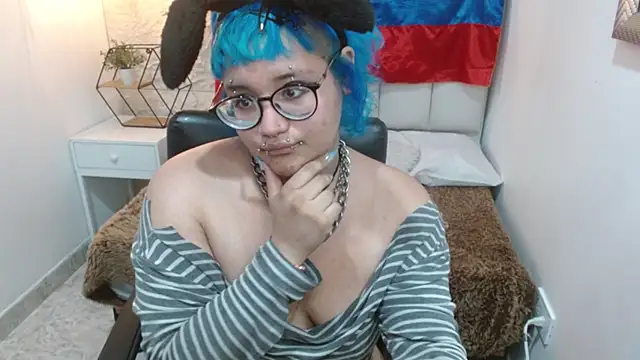 XXX chat uživo modela Echypyon_