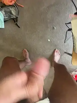 tuggedout Webcamshow
