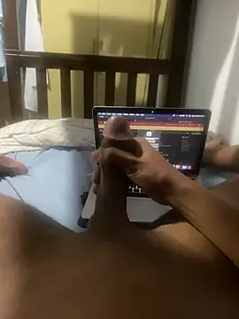 Show modela jmuniz013 na web-kameri