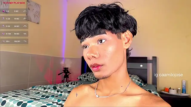 Milo_K Show in webcam